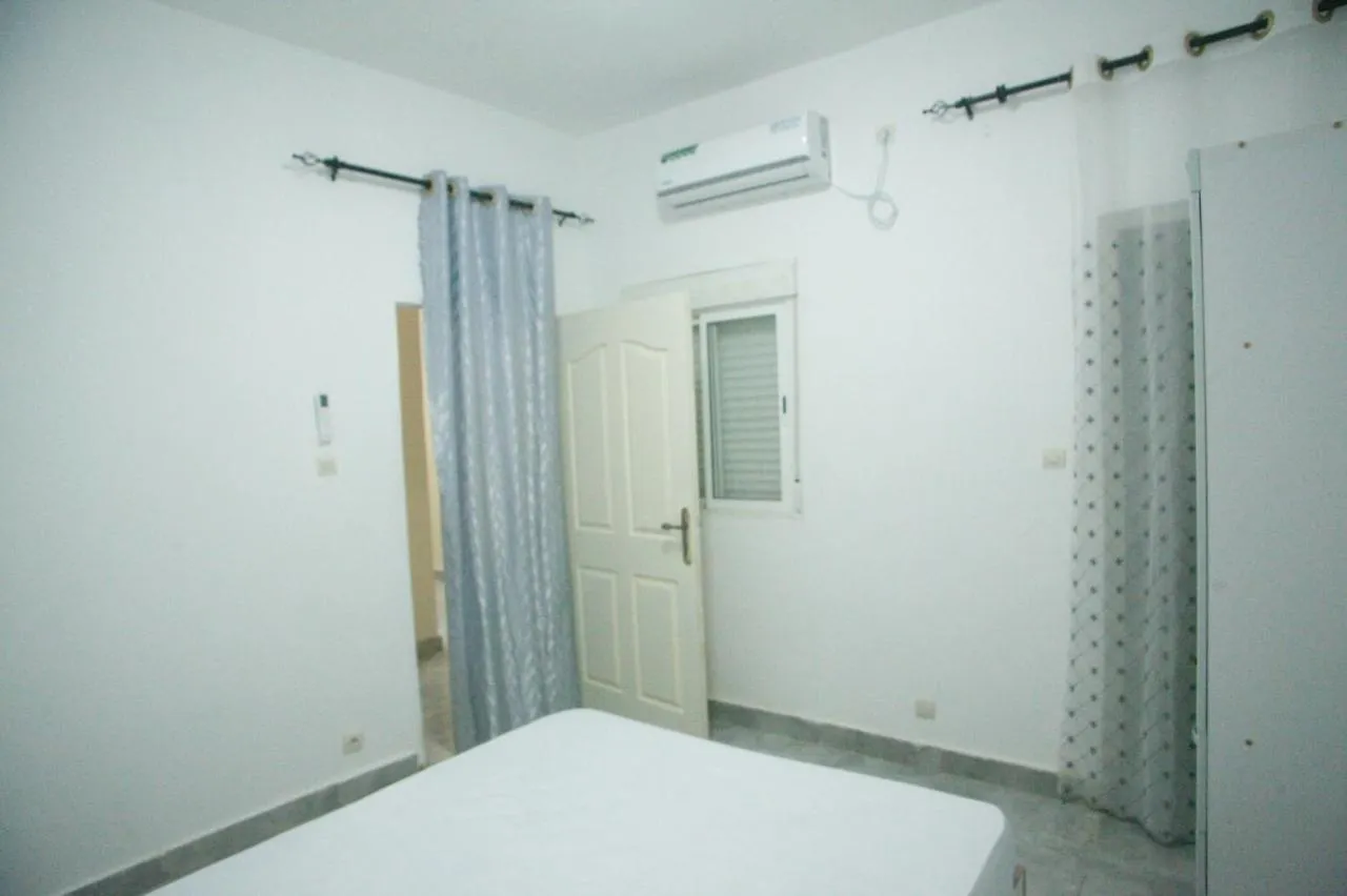 Apartment Appartement Entier F3 Climatise Agreable, Spacieux Et Confortable A Gadaye Dakar